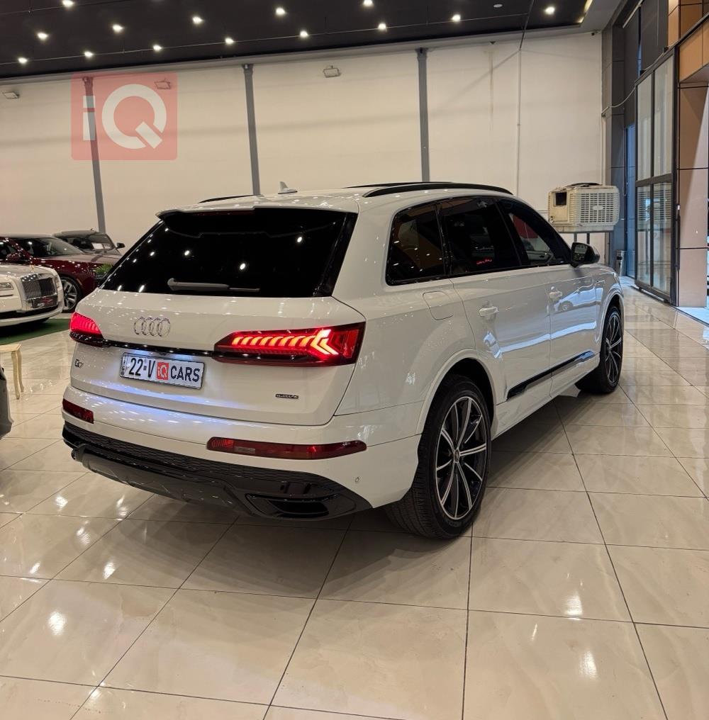 اودي Q7